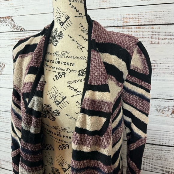 Lucky Brand waterfall front chevron size XS long sleeve cardigan‎ - Picture 11 of 11